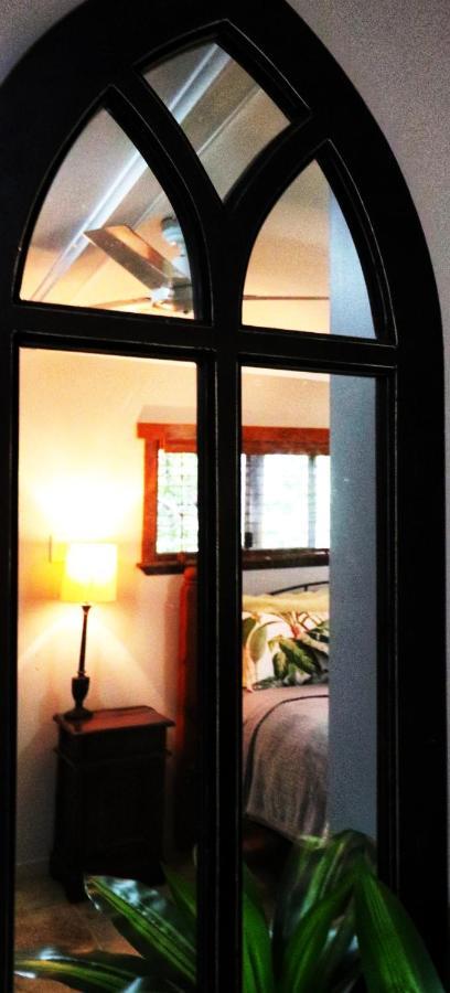 Whitsundays Bnb Retreat Airlie Beach Bagian luar foto
