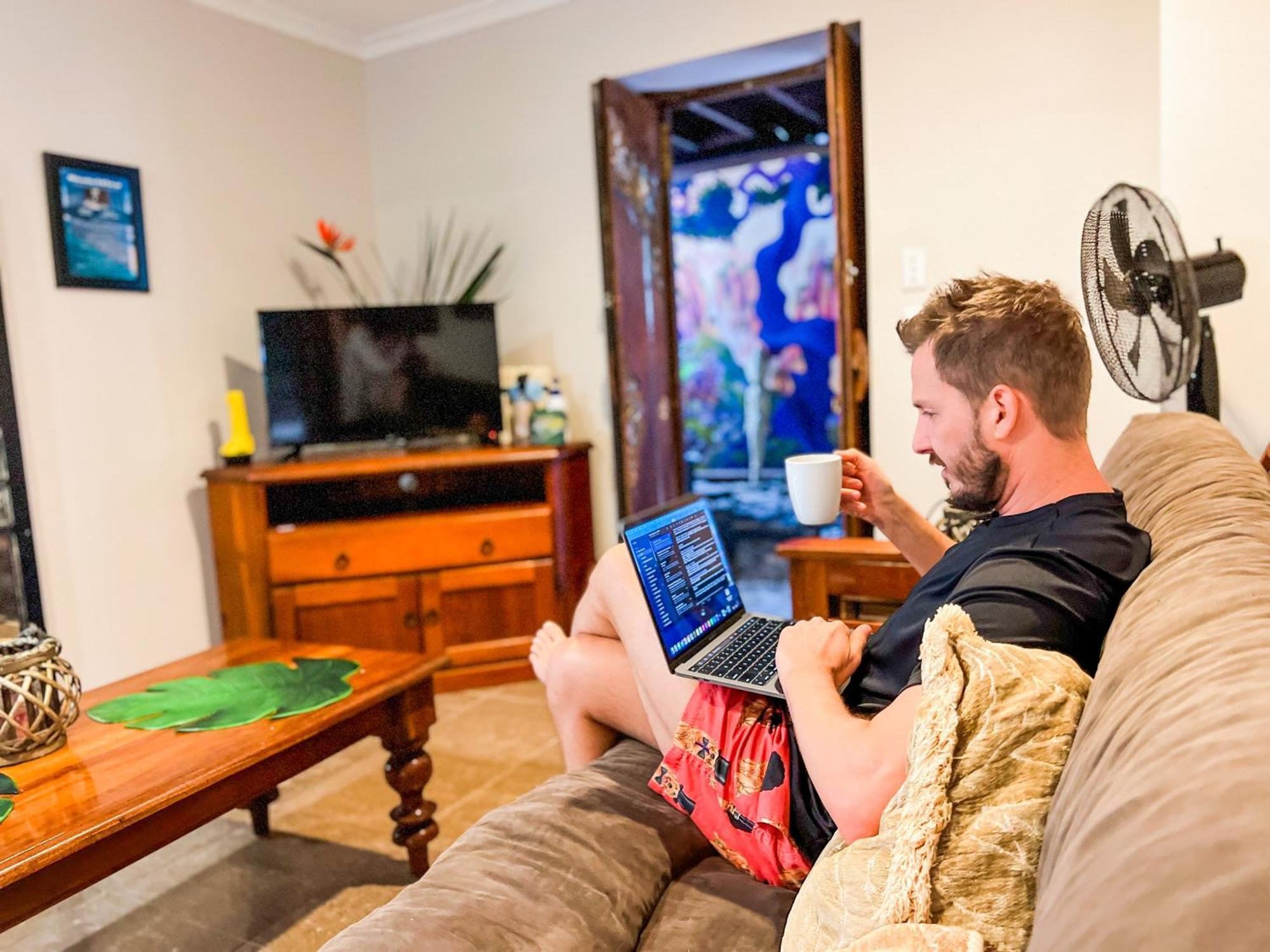 Whitsundays Bnb Retreat Airlie Beach Bagian luar foto