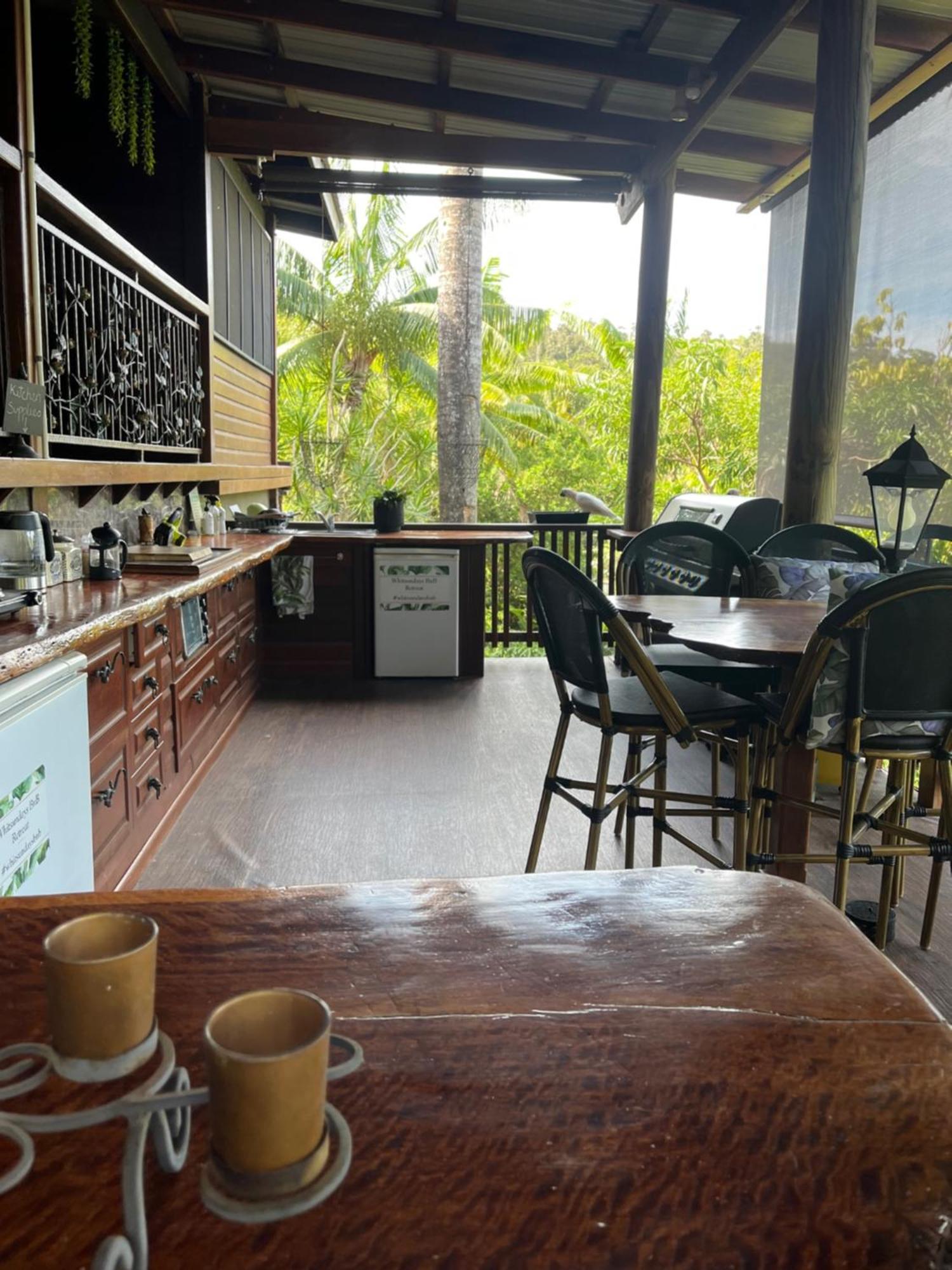 Whitsundays Bnb Retreat Airlie Beach Bagian luar foto